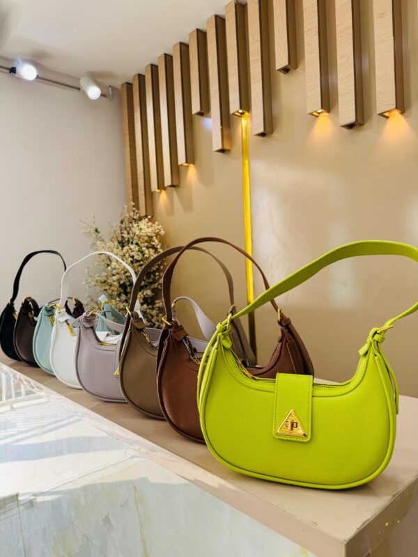BAG REXXIE (LAGOS STORE)
