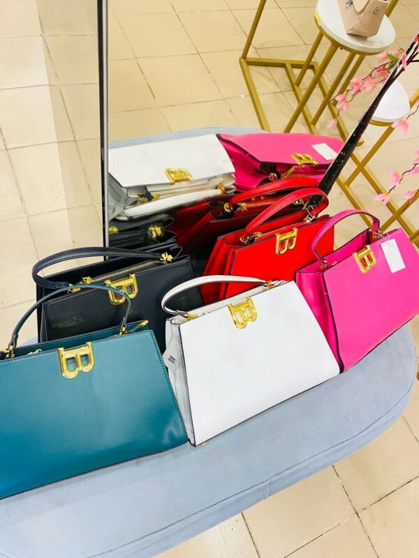 BAG BERRY (LAGOS STORE)