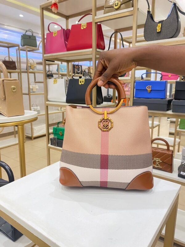 BAG AISHAT (LAGOS STORE)