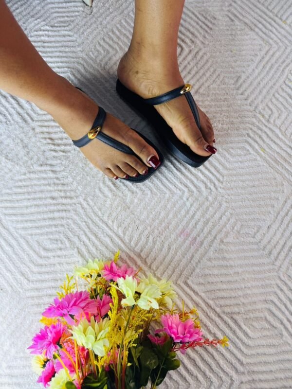 BELLZ SLIPPERS (PH STORE)