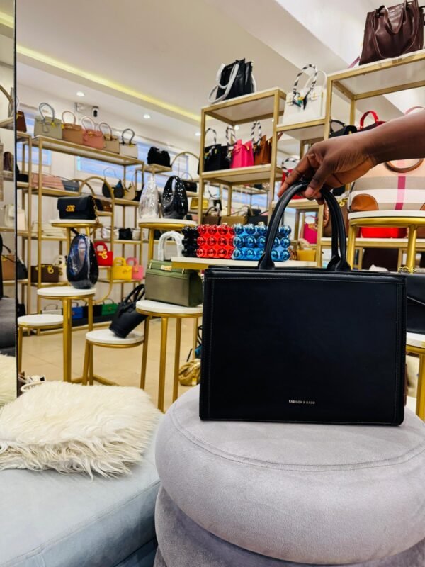 BAG LOVIE(IBADAN STORE)