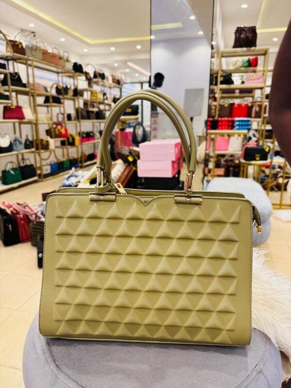 BAG CLAIRE KP560(LAGOS STORE)