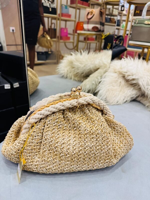 JUMMY CLUTCH BAG(LAGOS STORE)