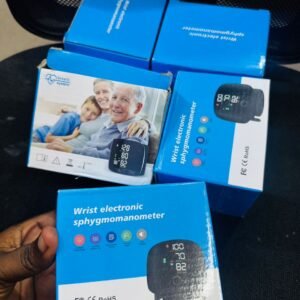 BLOOD PRESSURE MONITOR