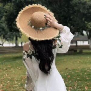 STRAW HAT